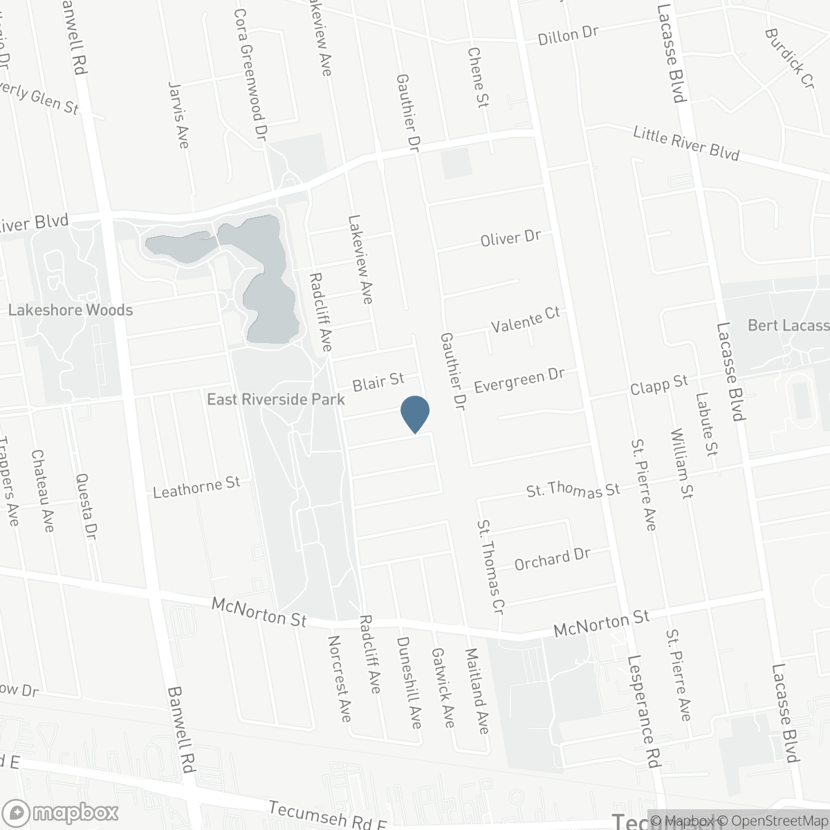 11925 COBBLESTONE, Windsor, Ontario N8P 1T7
